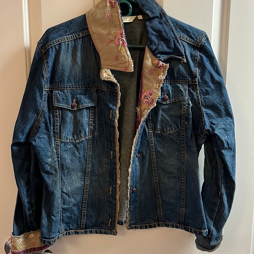 Unique Daniel K denim jacket. Size Large.